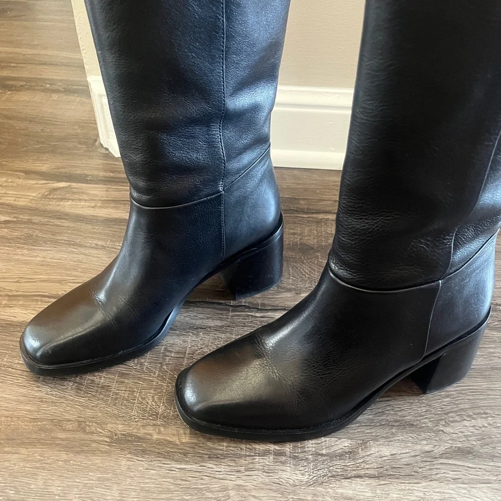 Larroude Ricky Boot In Black Leather - Picture 7 of 8